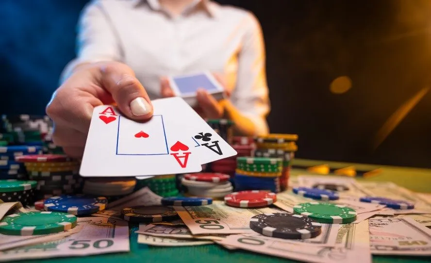 Cách Chơi Poker - Game Bài Được Nhiều Người Săn Đón Nhất 2025 1 Poker là gì?